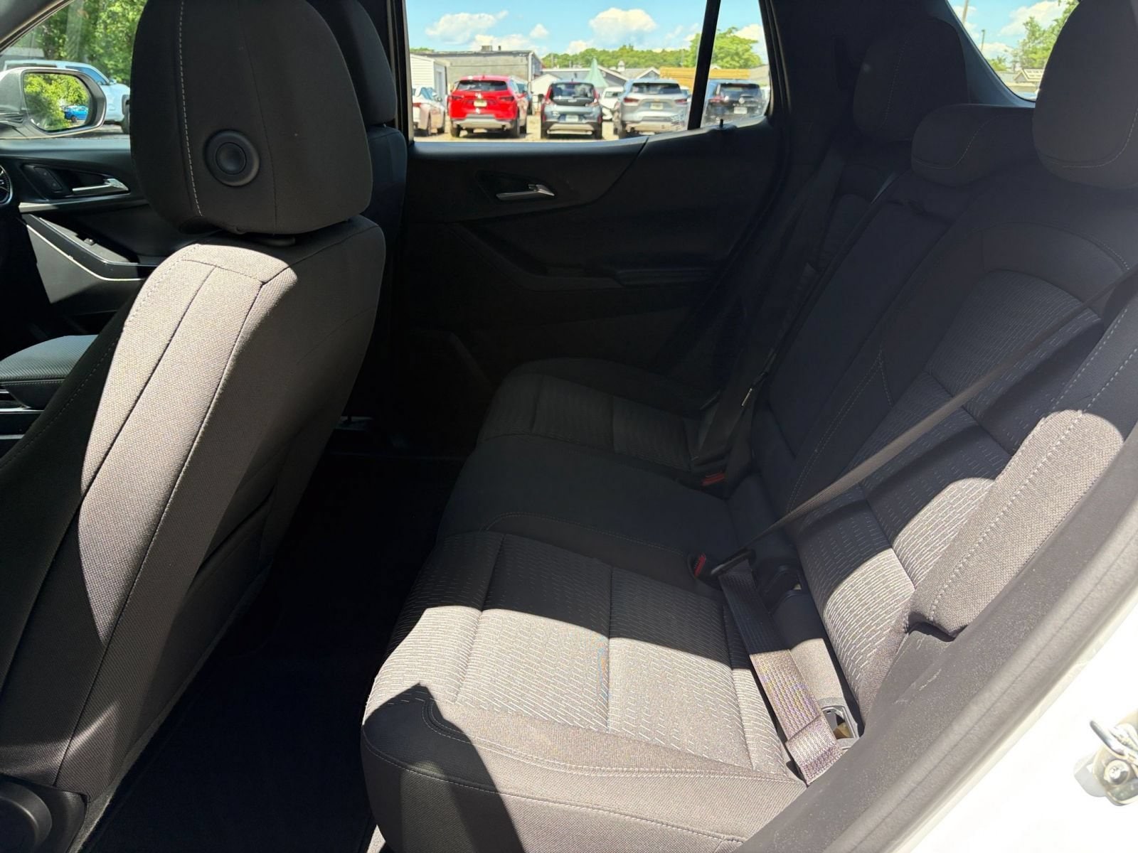 Thumbnail: 2025 Chevrolet Equinox - 25
