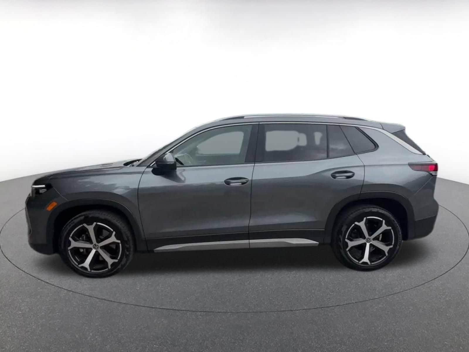 Thumbnail: 2026 Volkswagen Tiguan - 7