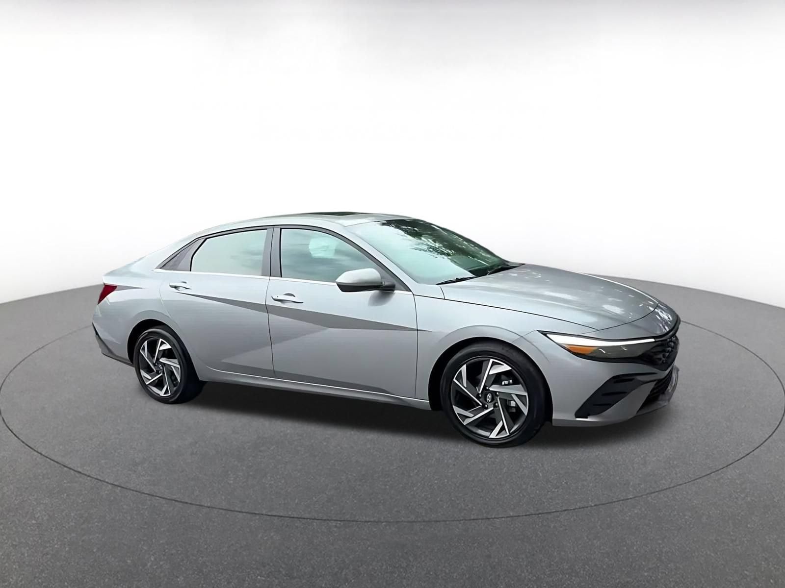 Thumbnail: 2025 Hyundai Elantra - 2