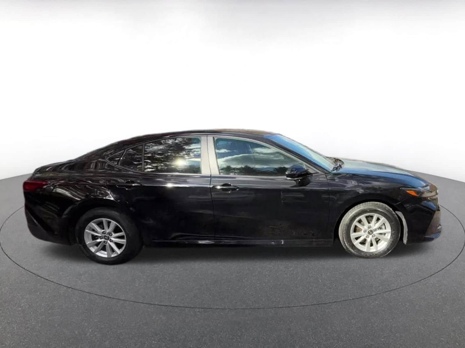 Thumbnail: 2025 Toyota Camry - 16