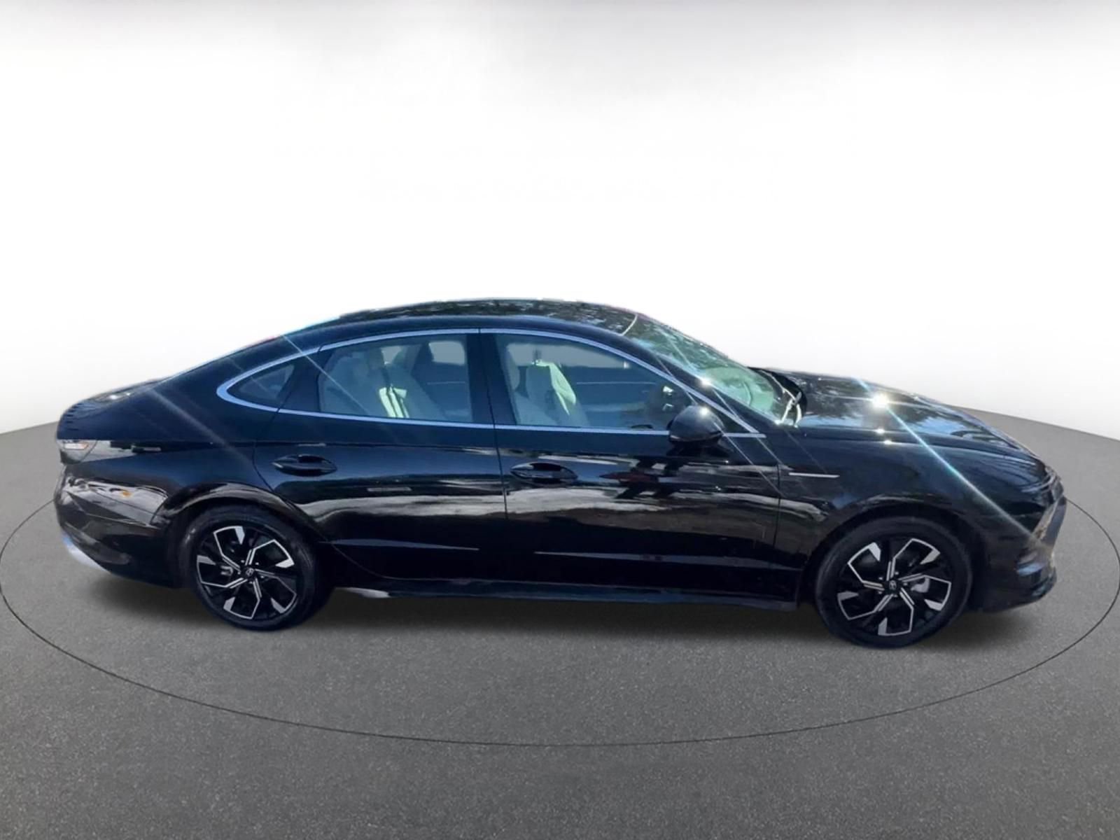 Thumbnail: 2025 Hyundai Sonata - 12