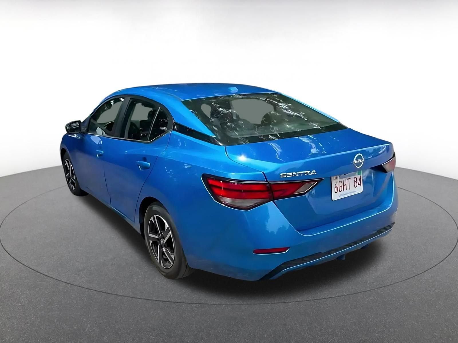 Thumbnail: 2025 Nissan Sentra - 9