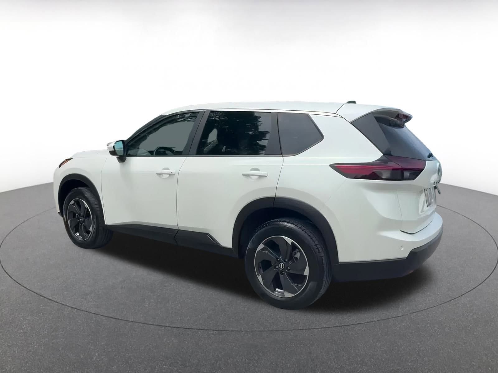 Thumbnail: 2024 Nissan Rogue - 10