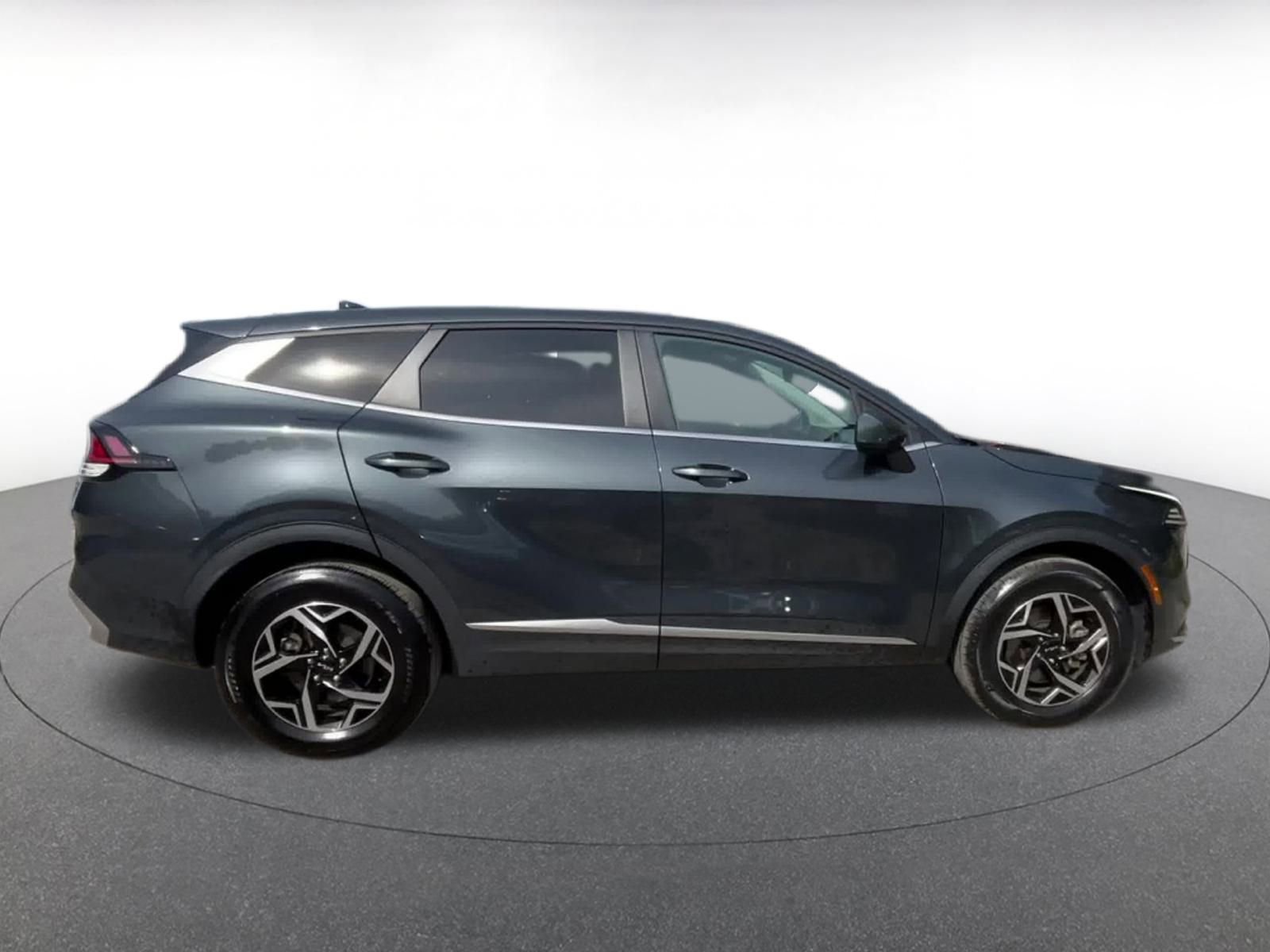 Thumbnail: 2024 Kia Sportage - 16