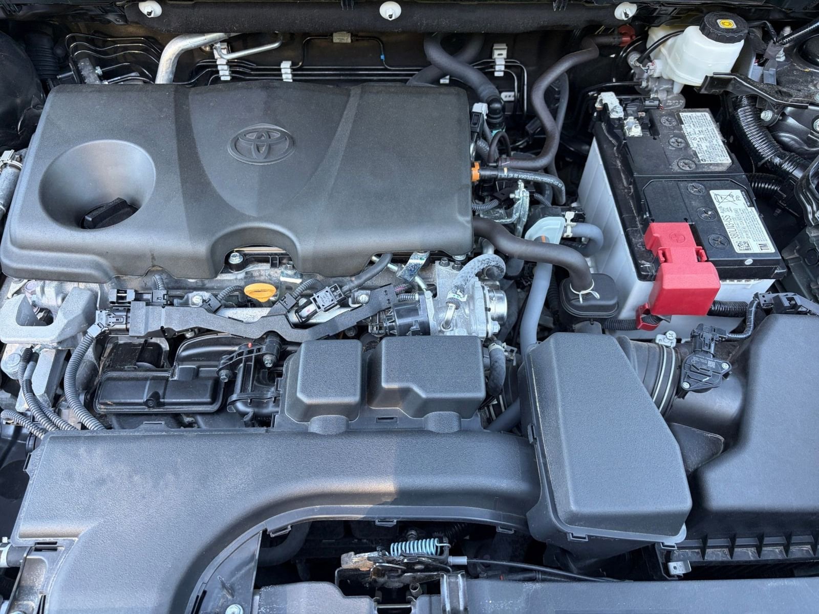 Thumbnail: 2025 Toyota RAV4 - 32