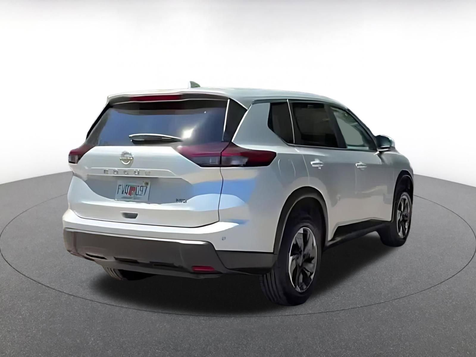 Thumbnail: 2025 Nissan Rogue - 12