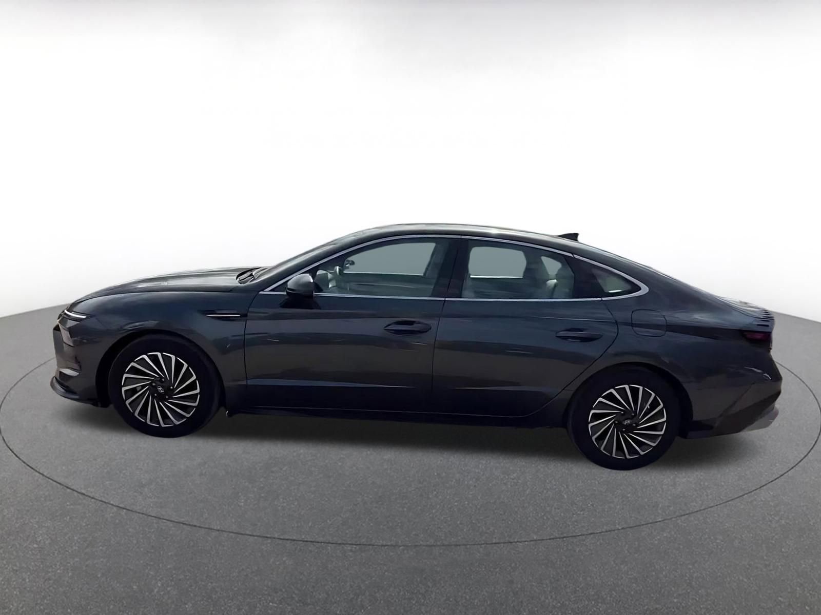 Thumbnail: 2025 Hyundai Sonata - 10