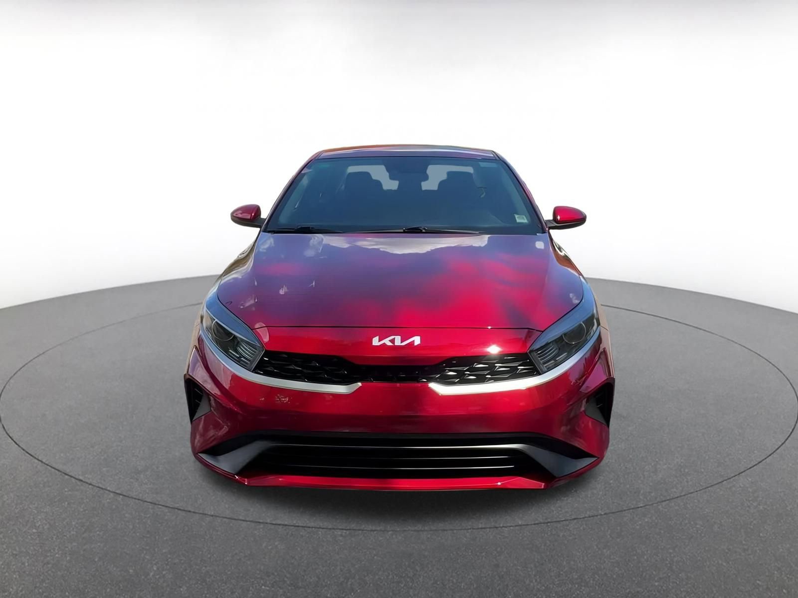 Thumbnail: 2024 Kia Forte - 3