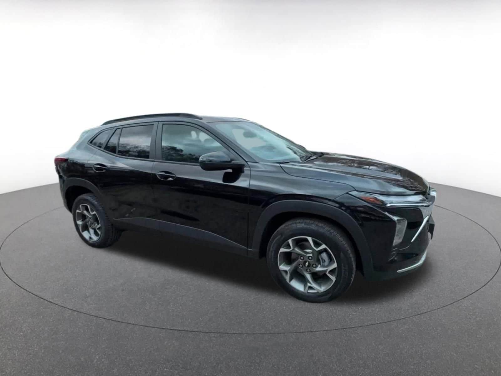 Thumbnail: 2025 Chevrolet Trax - 2