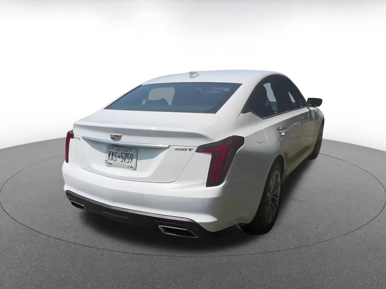 Thumbnail: 2023 Cadillac CT5 - 15