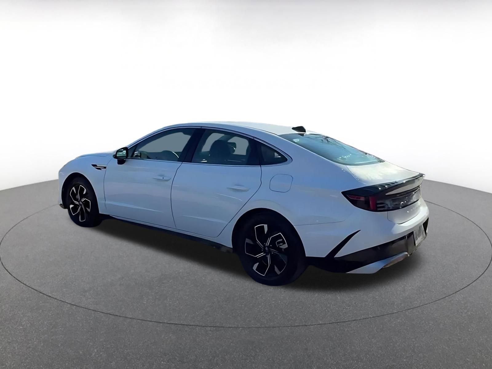 Thumbnail: 2025 Hyundai Sonata - 10