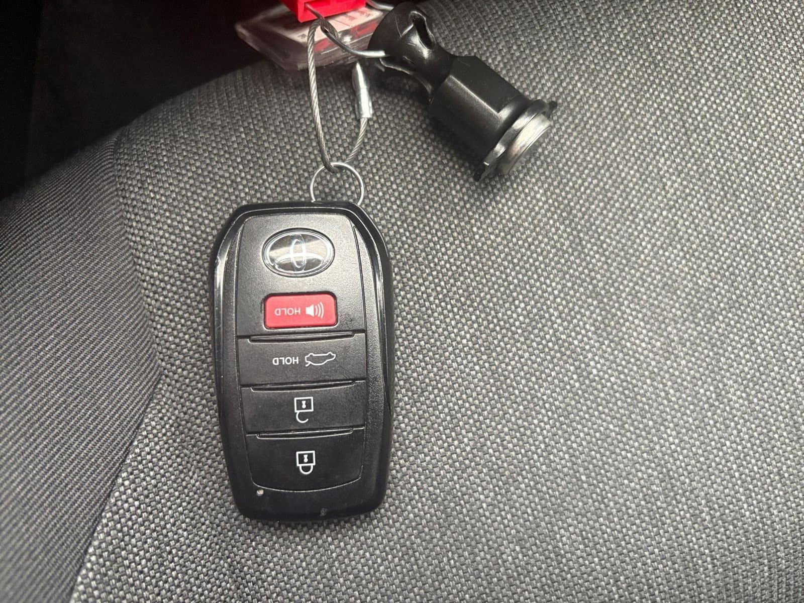 Thumbnail: 2025 Toyota Camry - 21