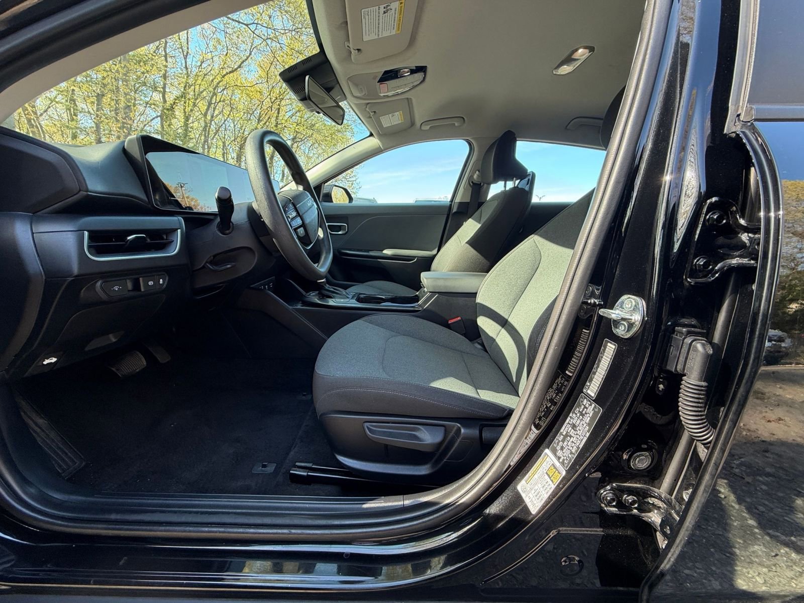 Thumbnail: 2025 Kia K4 - 25