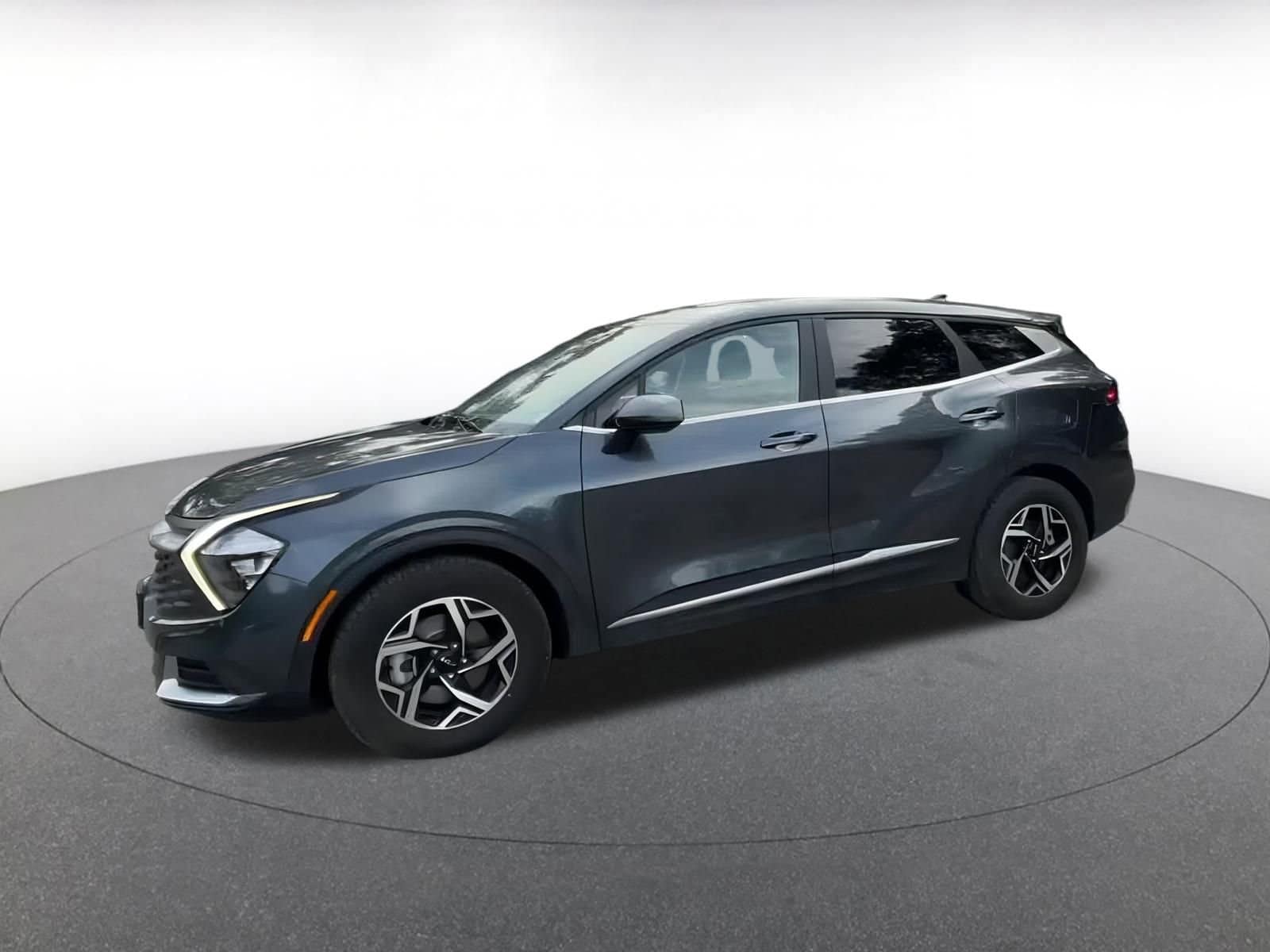 Thumbnail: 2023 Kia Sportage - 8