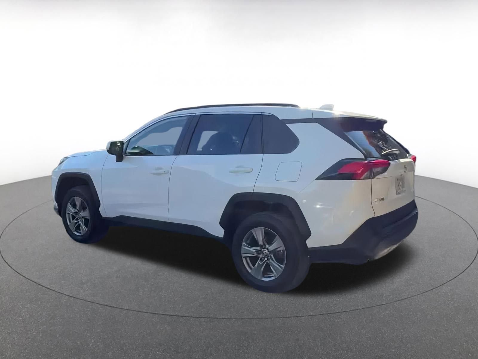 Thumbnail: 2025 Toyota RAV4 - 10
