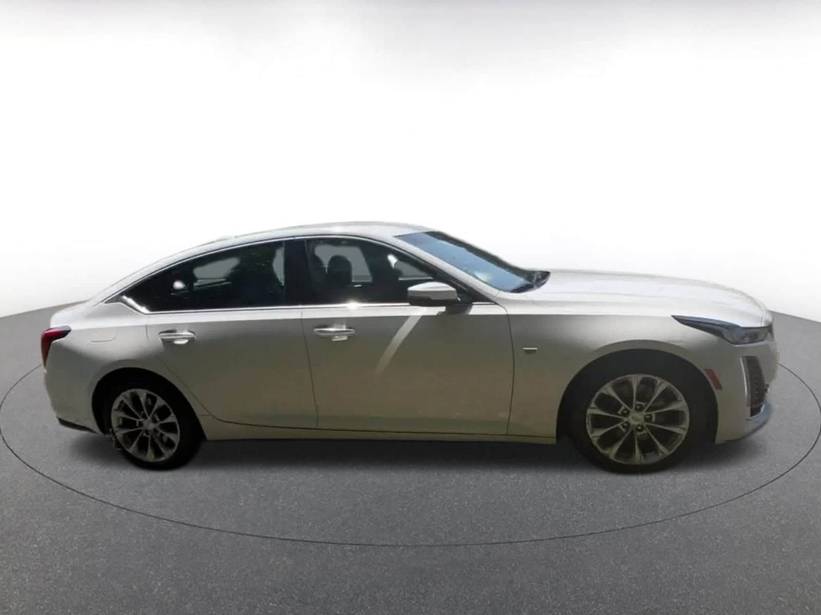 Thumbnail: 2023 Cadillac CT5 - 16