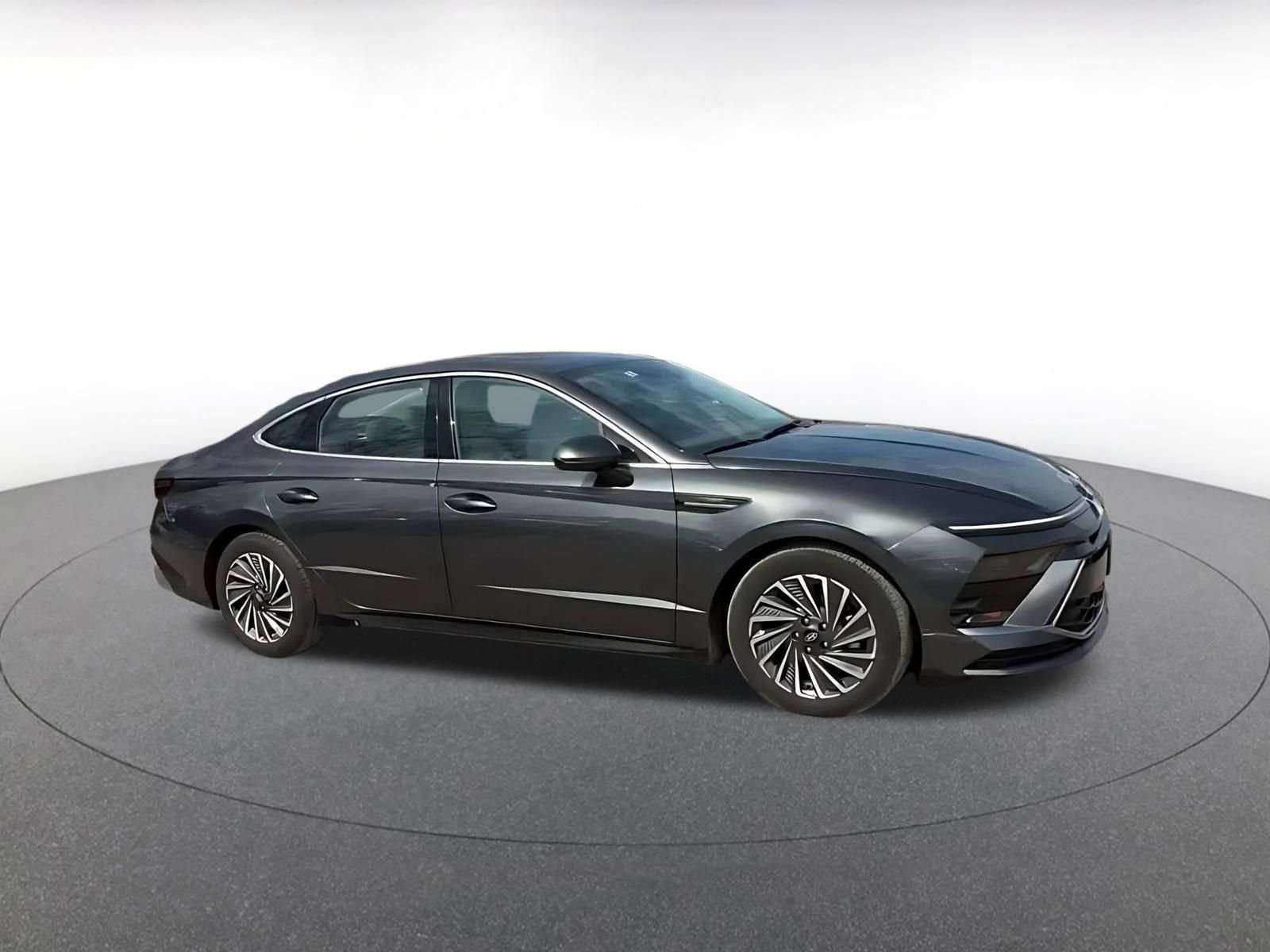 Thumbnail: 2025 Hyundai Sonata - 2