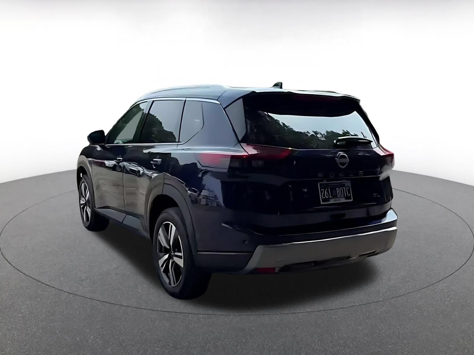 Thumbnail: 2026 Nissan Rogue - 10