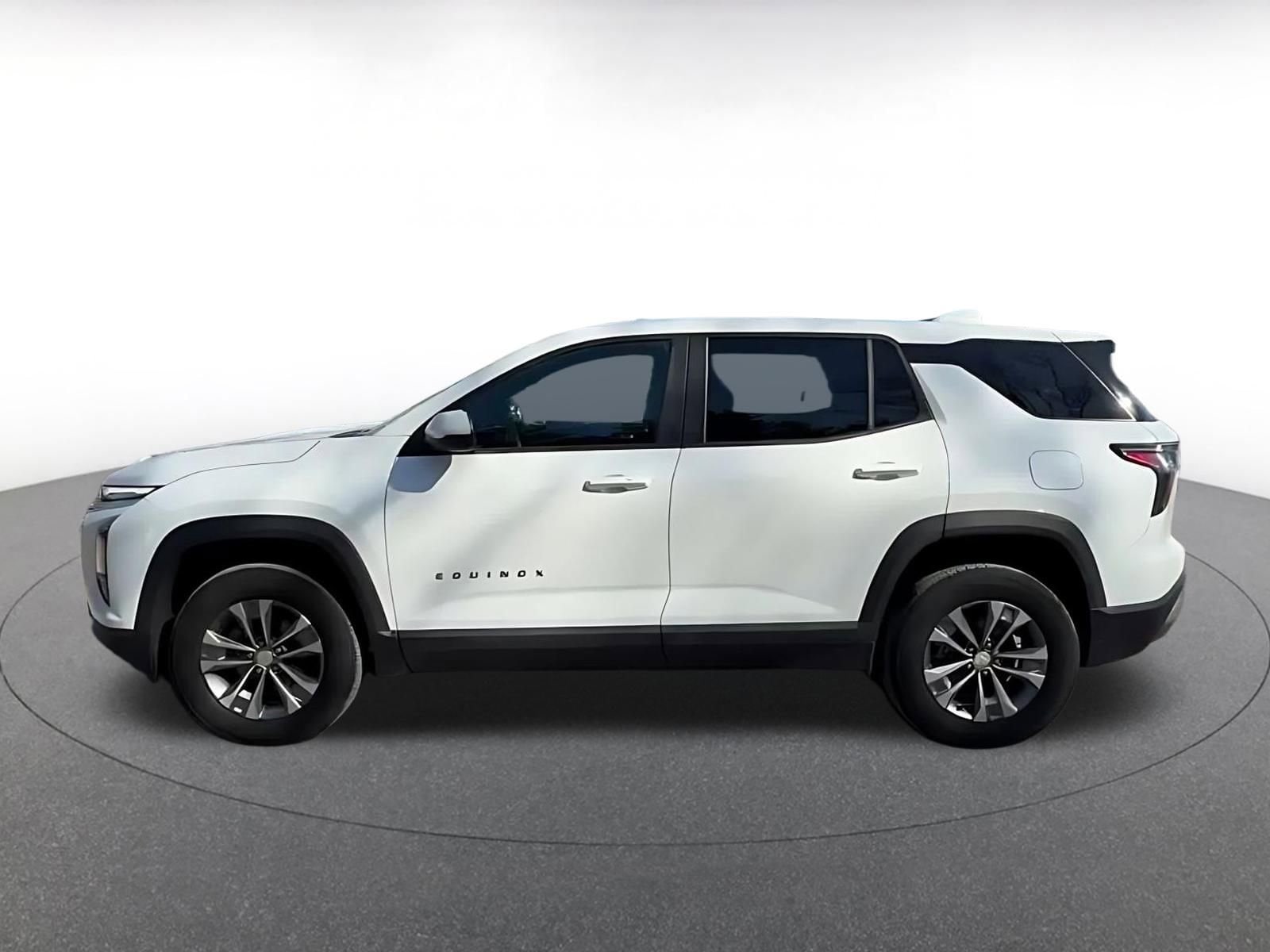 2025 Chevrolet Equinox LT - Photo 9