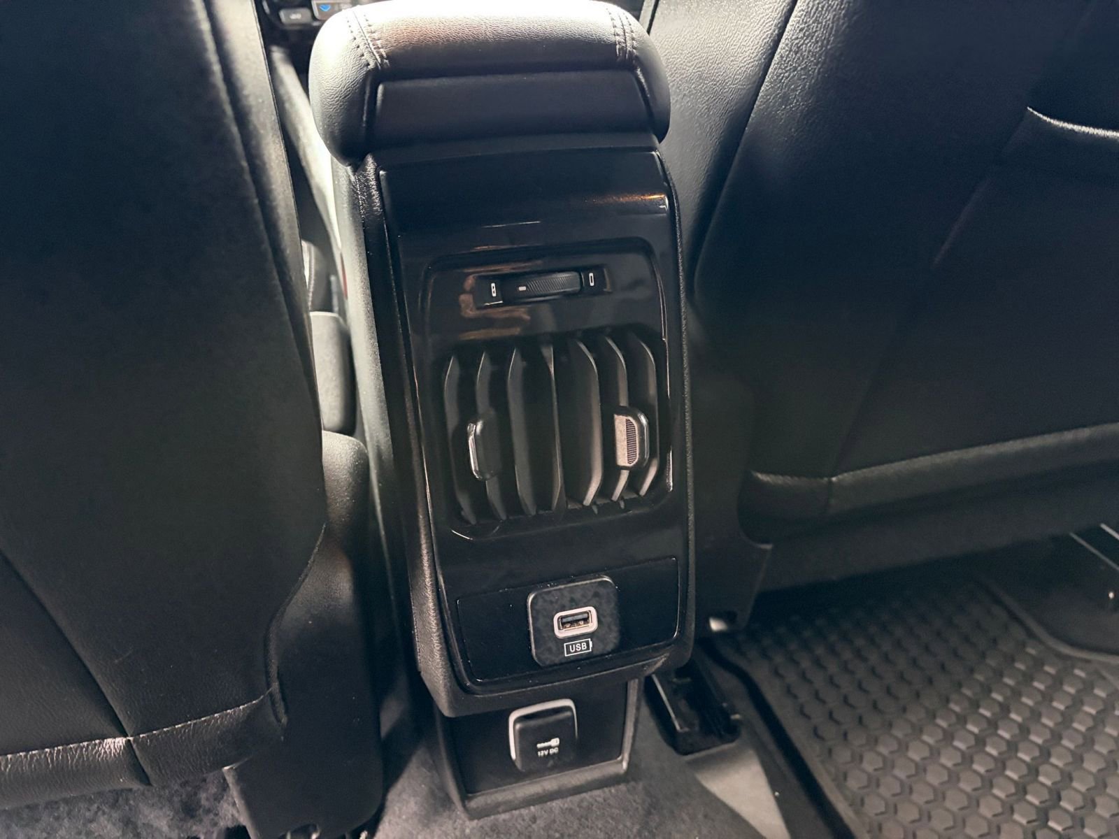 Thumbnail: 2025 Jeep Compass - 22