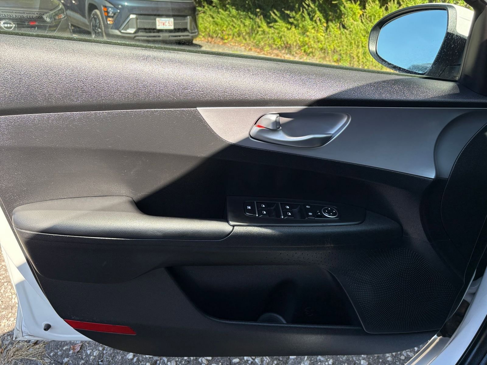 Thumbnail: 2024 Kia Forte - 20