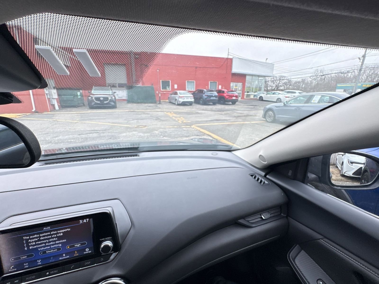 Thumbnail: 2025 Nissan Sentra - 3