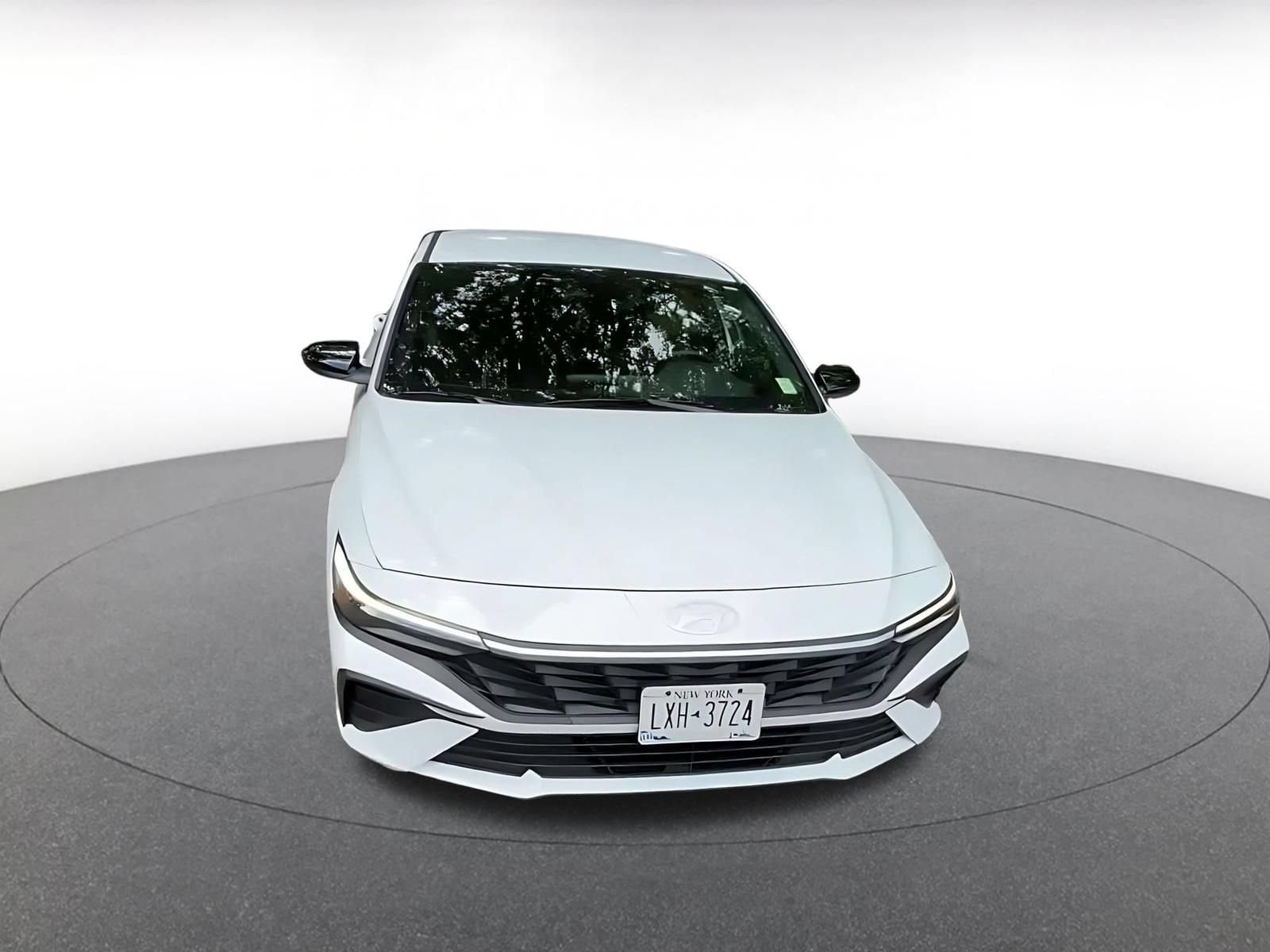 Thumbnail: 2026 Hyundai Elantra - 3