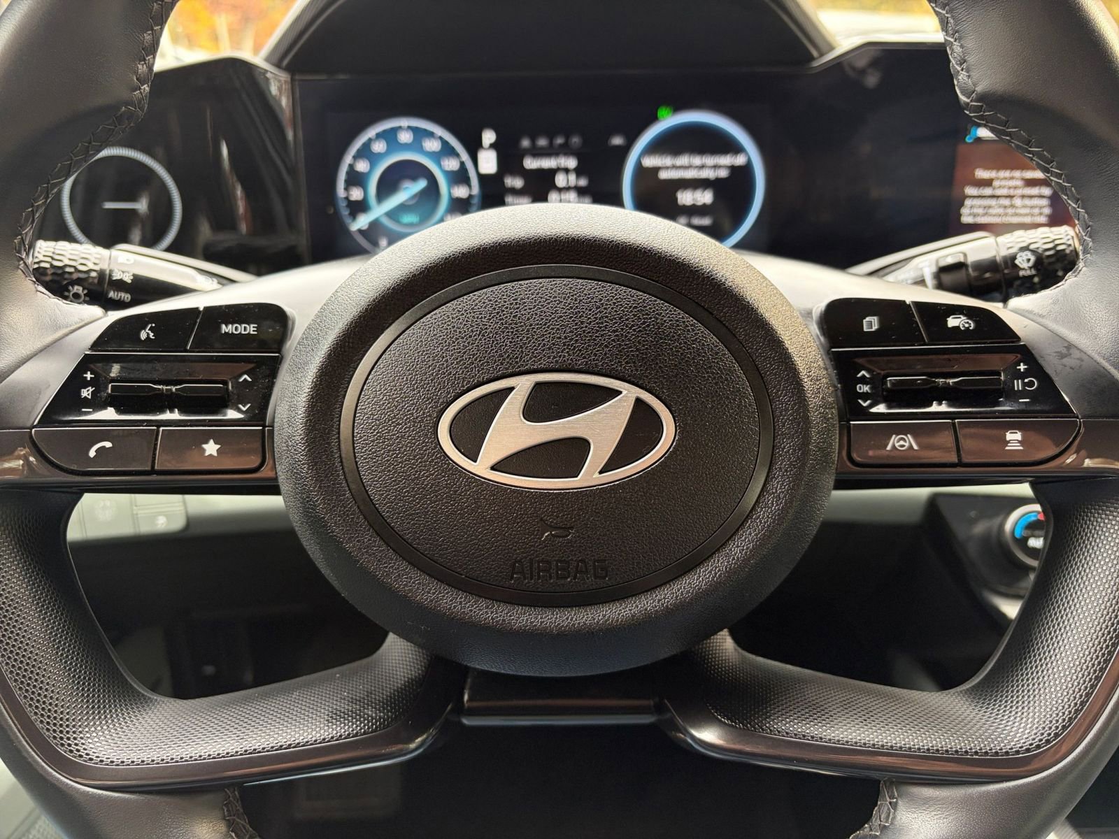 Thumbnail: 2025 Hyundai Elantra - 27