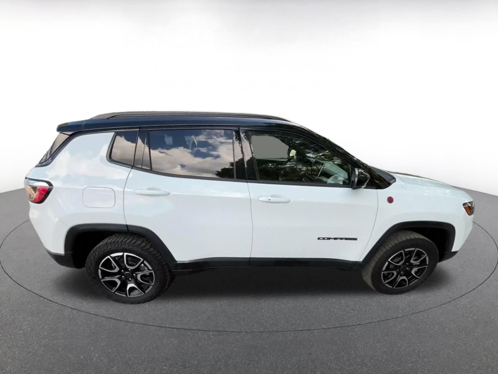 Thumbnail: 2025 Jeep Compass - 13