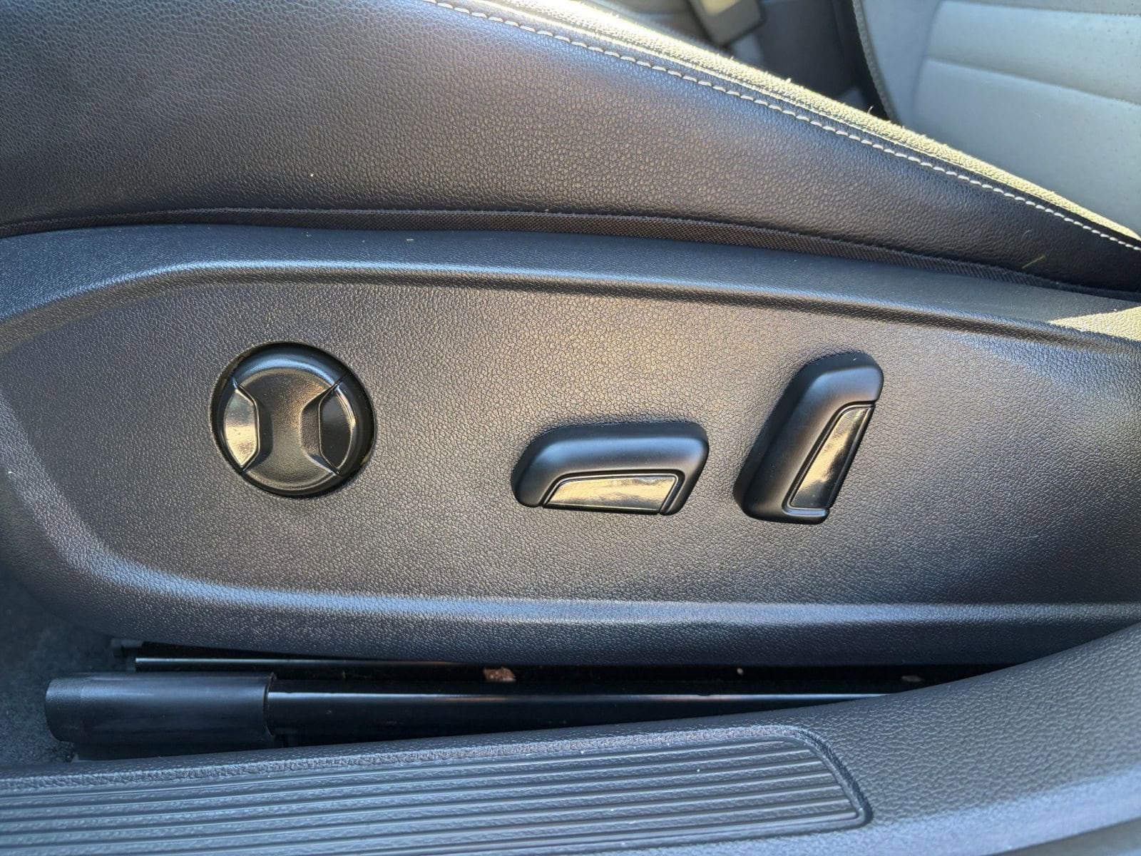 Thumbnail: 2025 Volkswagen Jetta - 23