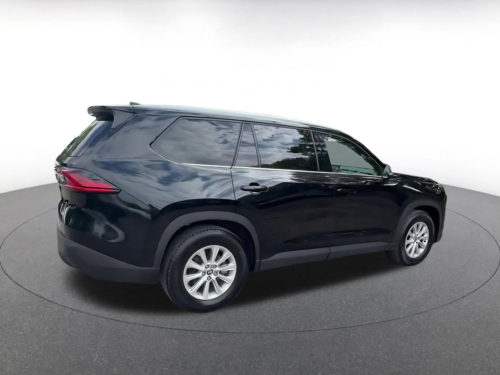 Thumbnail: 2025 Toyota Grand Highlander - 15