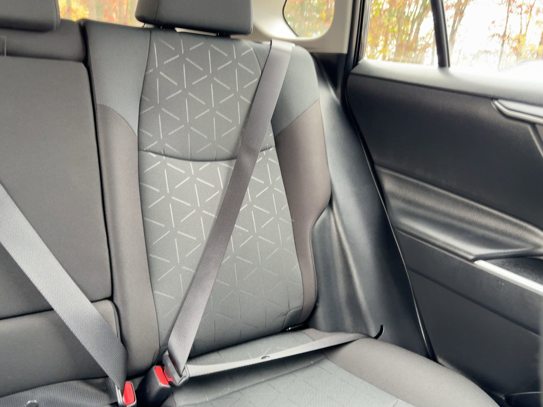 Thumbnail: 2025 Toyota RAV4 - 25