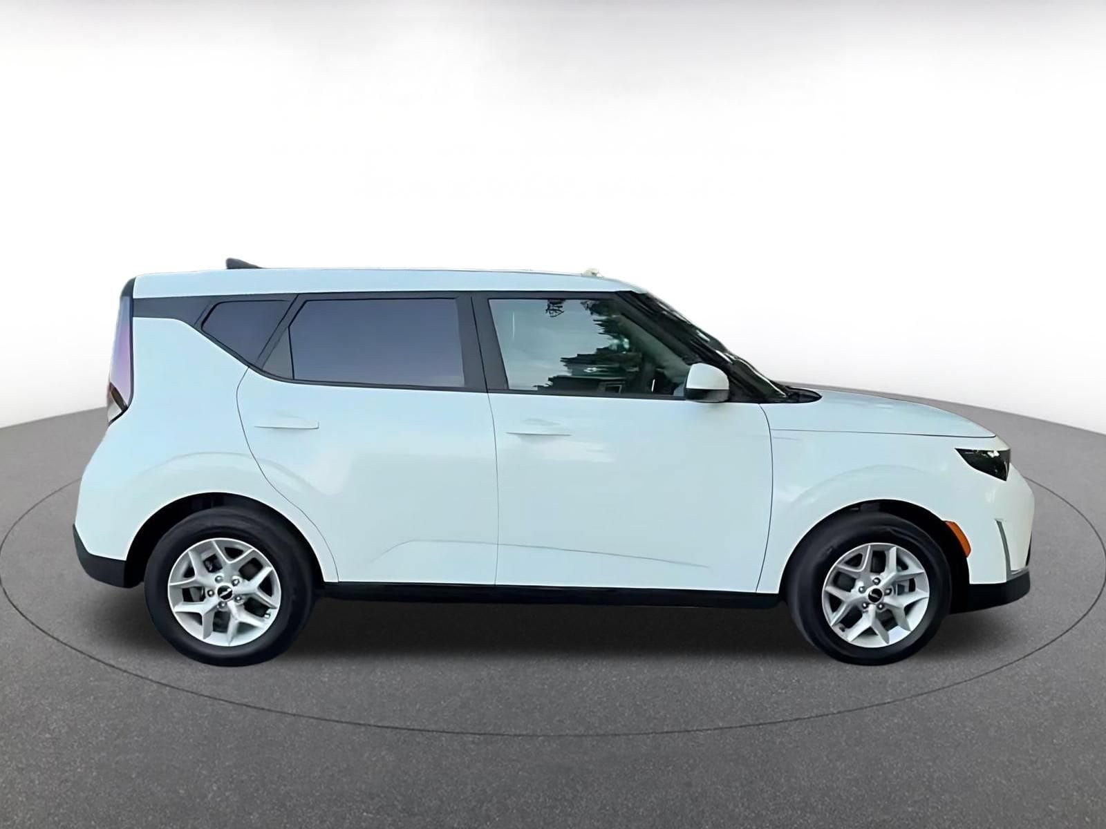 Thumbnail: 2025 Kia Soul - 13