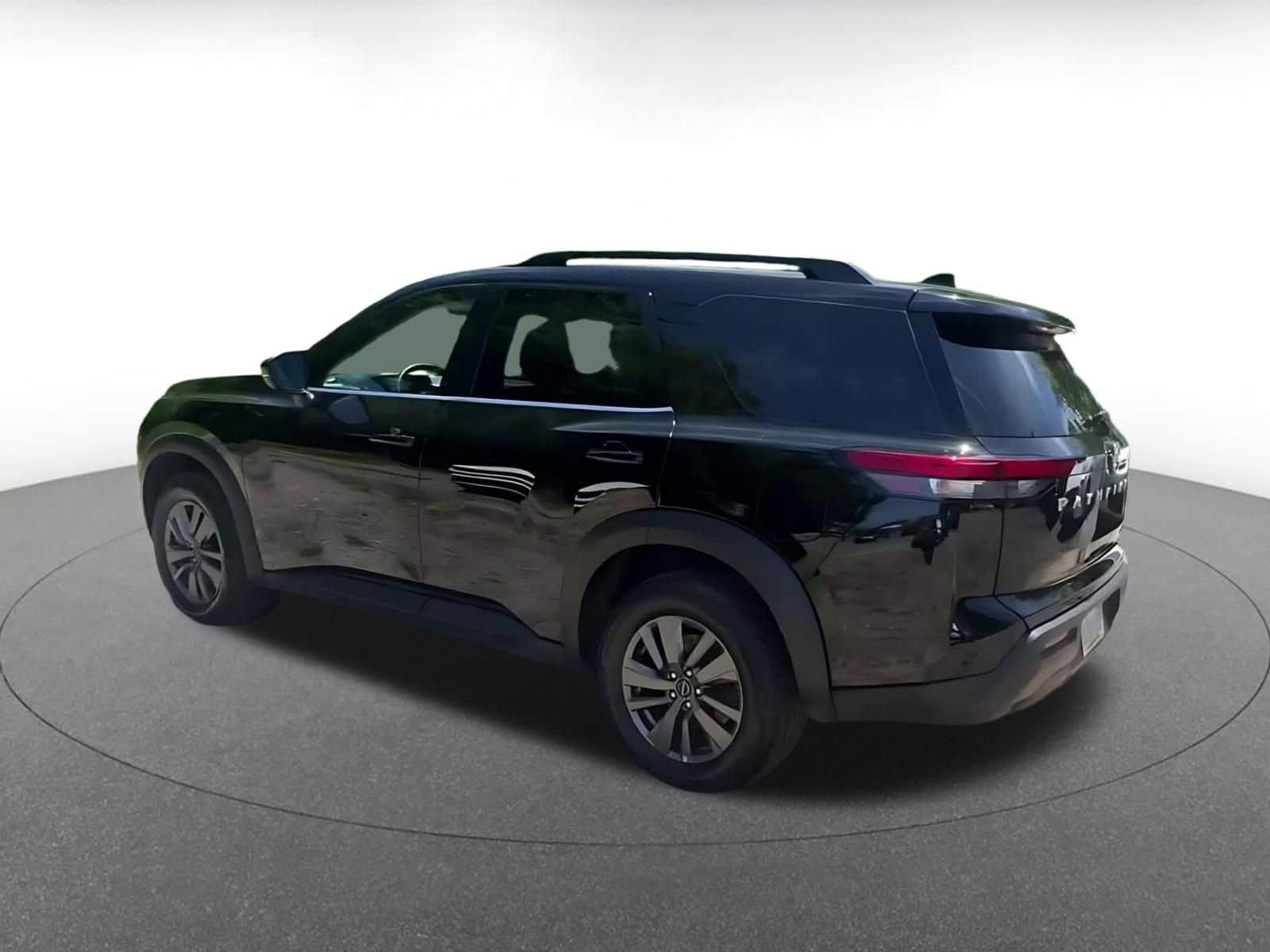 Thumbnail: 2025 Nissan Pathfinder - 10