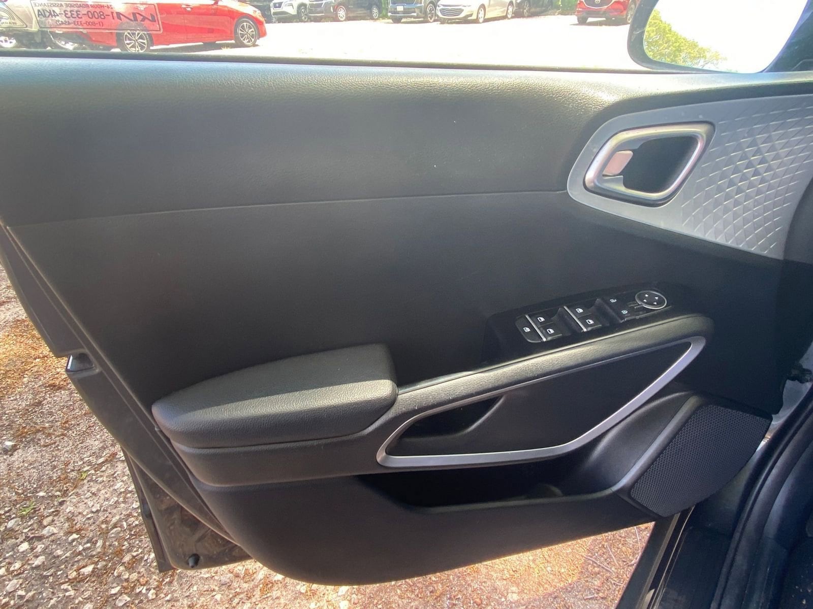 Thumbnail: 2023 Kia Soul - 18