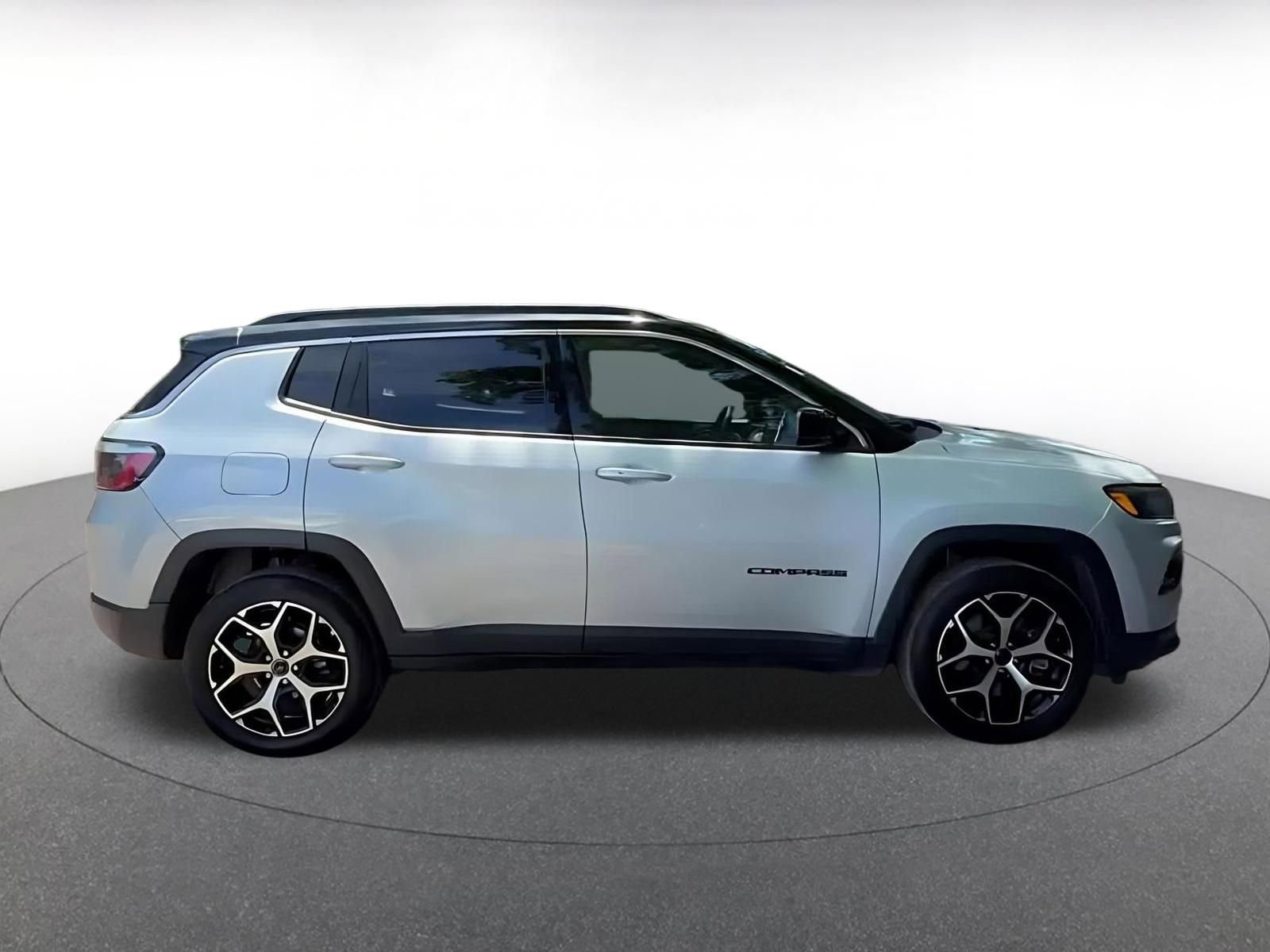 Thumbnail: 2025 Jeep Compass - 16