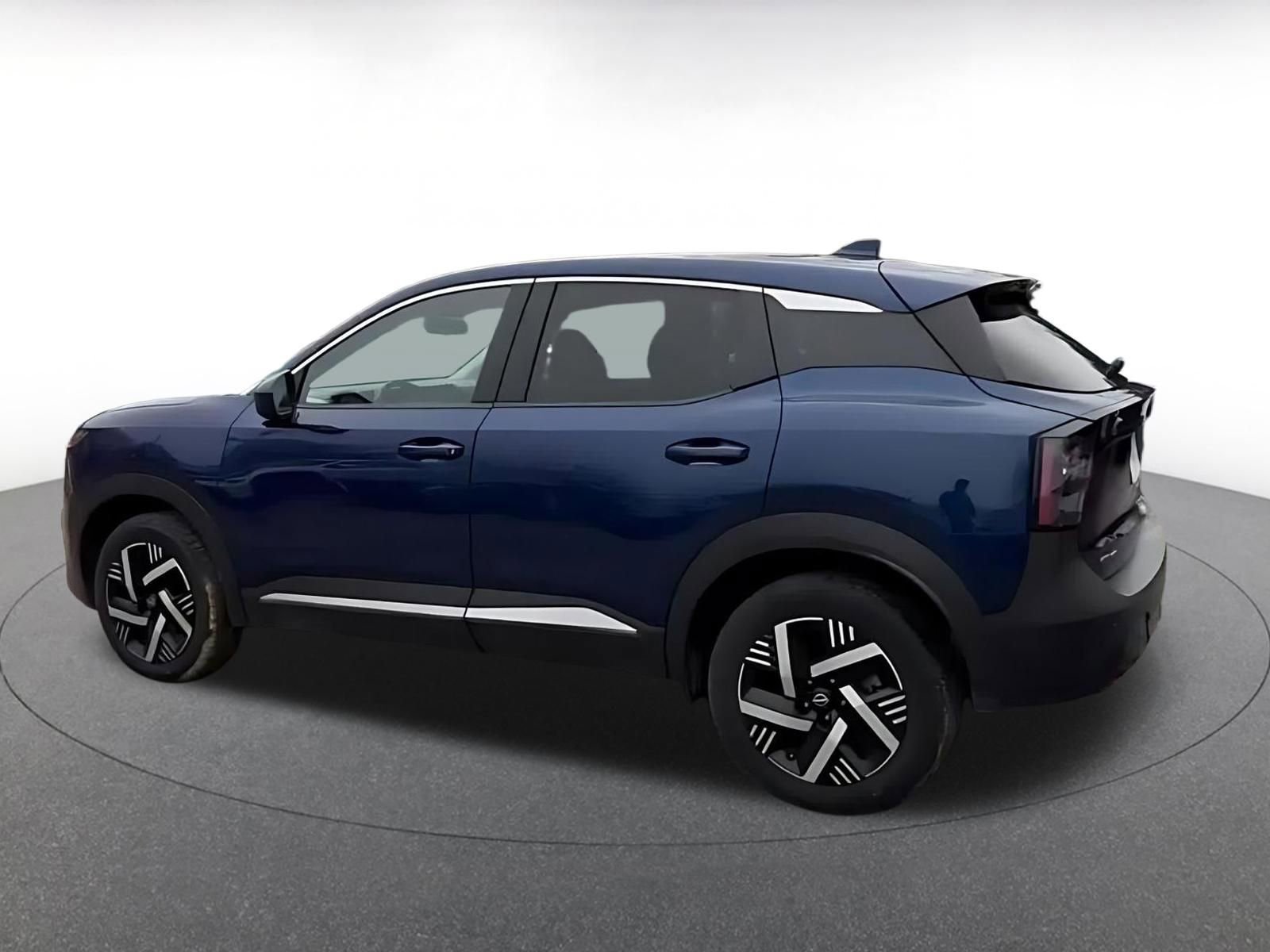 Thumbnail: 2025 Nissan Kicks - 10