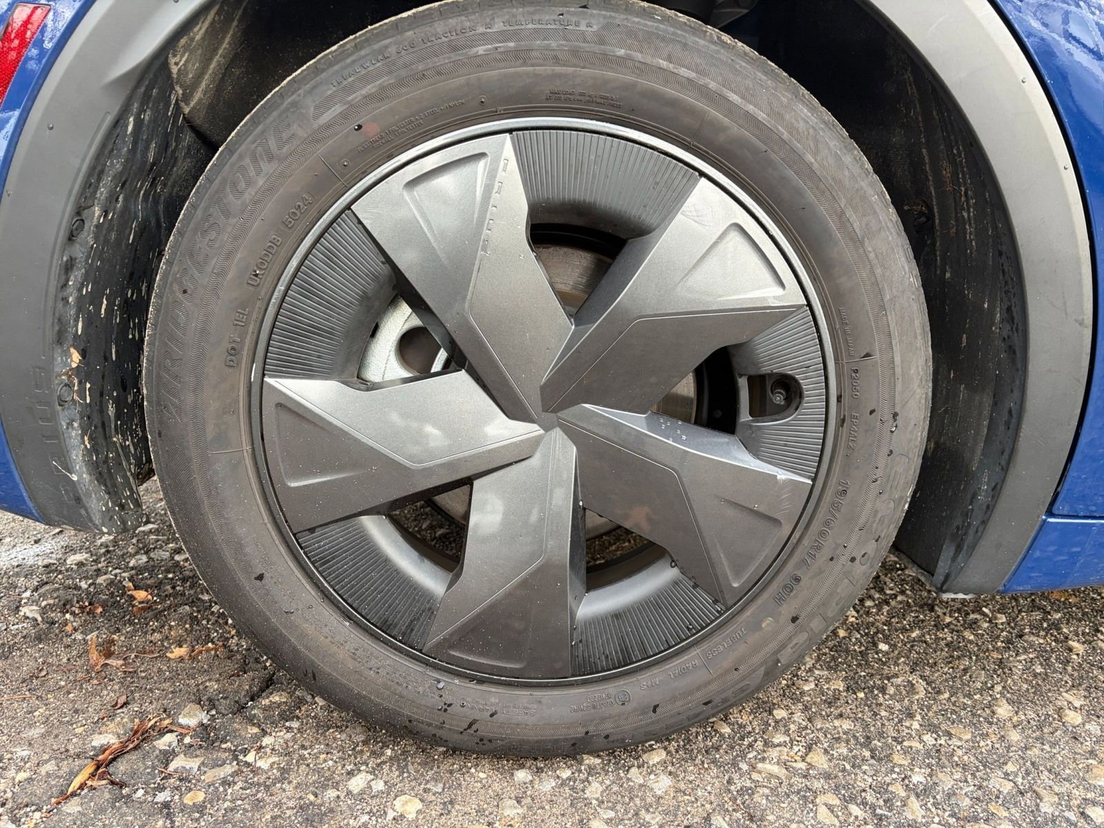 Thumbnail: 2025 Toyota Prius - 28