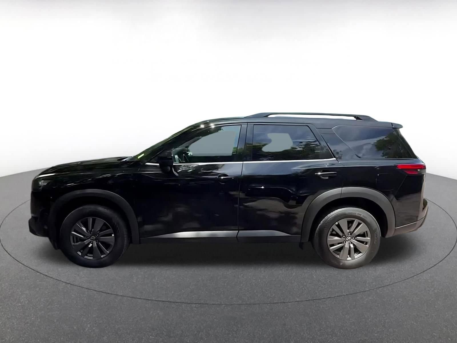 Thumbnail: 2025 Nissan Pathfinder - 9