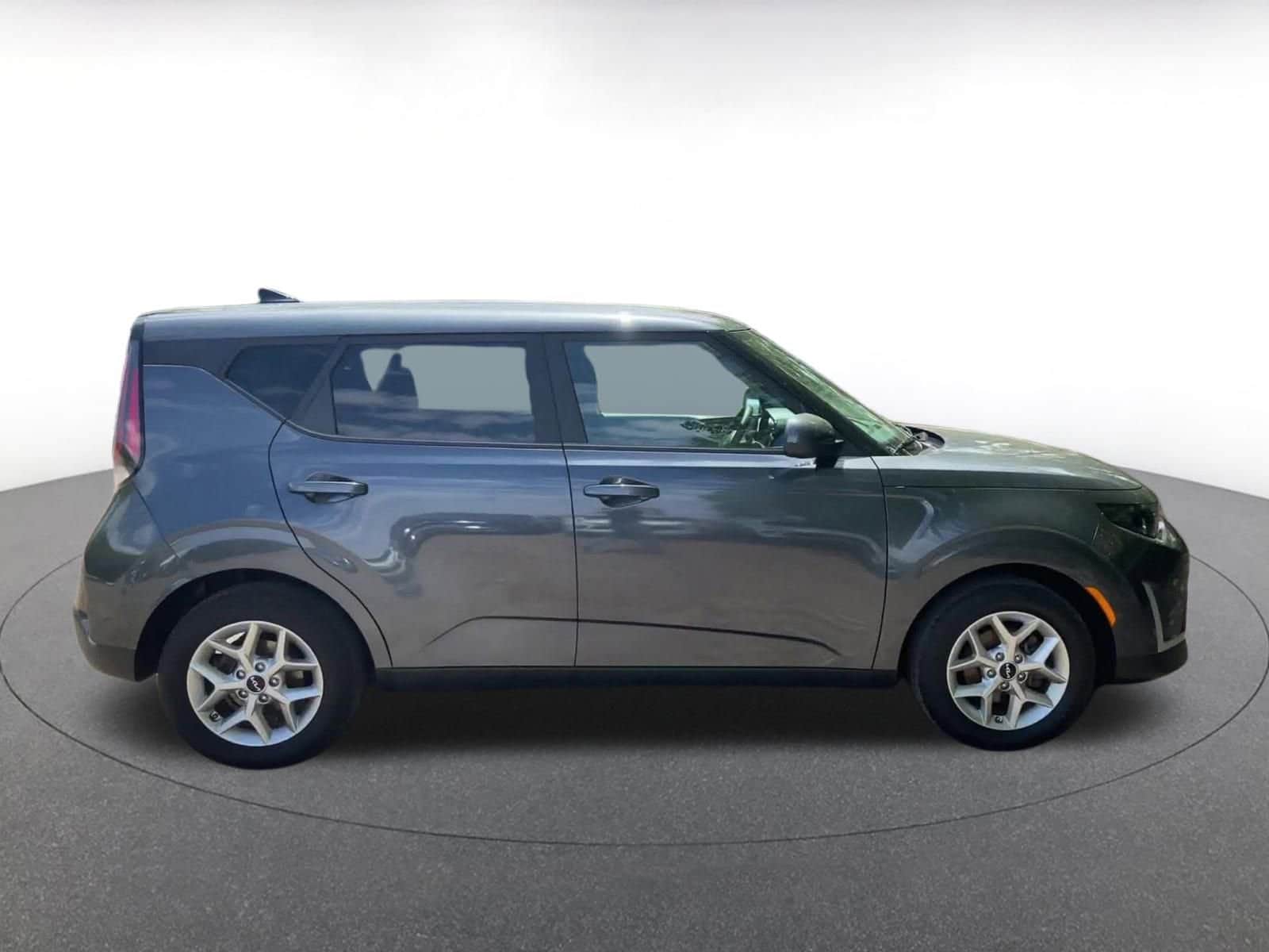 Thumbnail: 2023 Kia Soul - 16