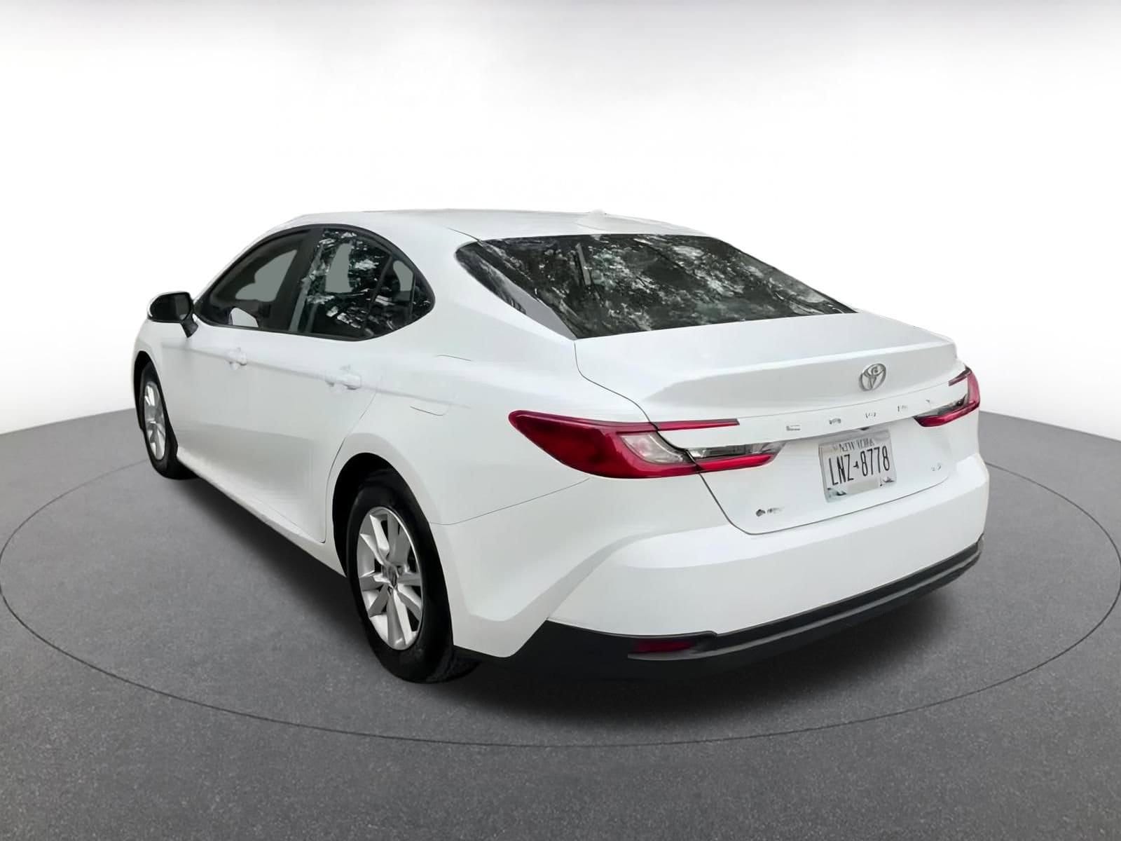 Thumbnail: 2025 Toyota Camry - 11