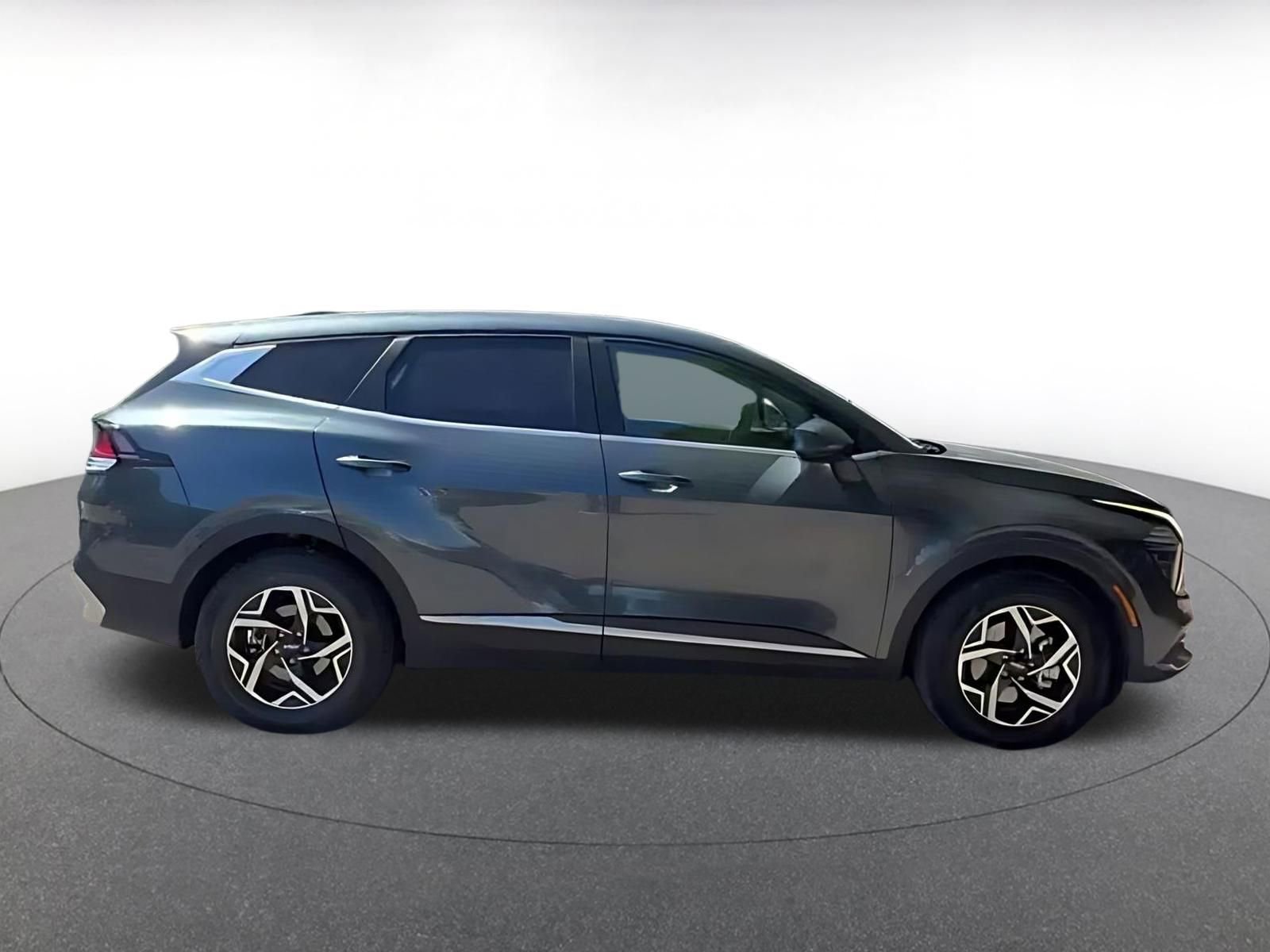 Thumbnail: 2025 Kia Sportage - 16