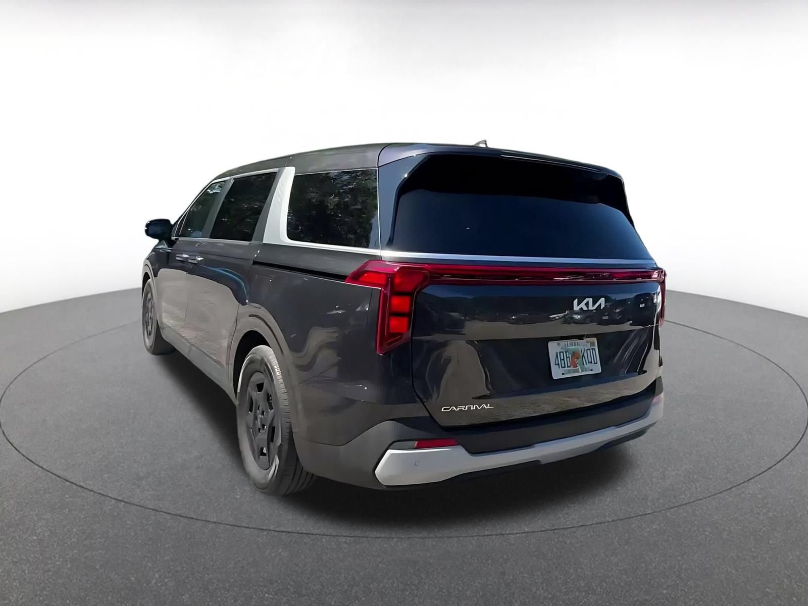 Thumbnail: 2026 Kia Carnival - 10