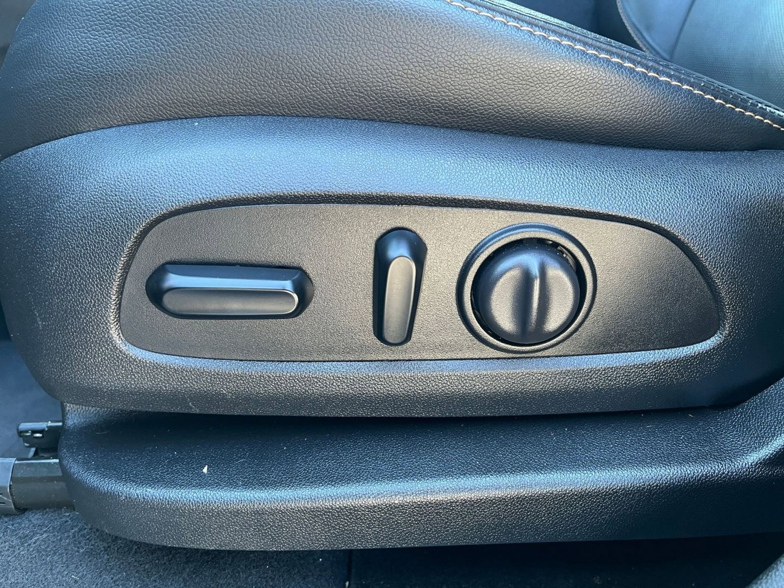 Thumbnail: 2020 Chevrolet Equinox - 21