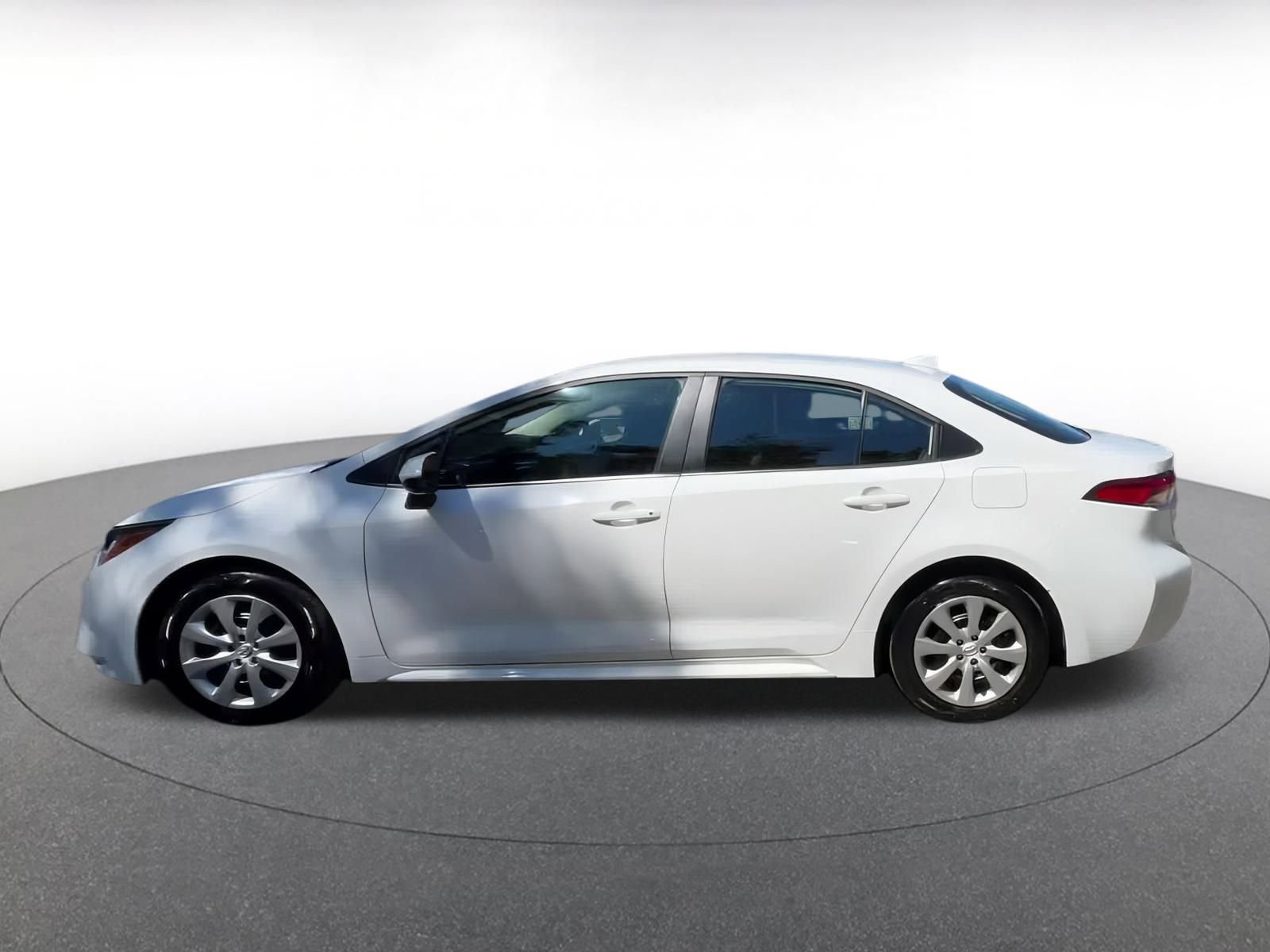 Thumbnail: 2024 Toyota Corolla - 8