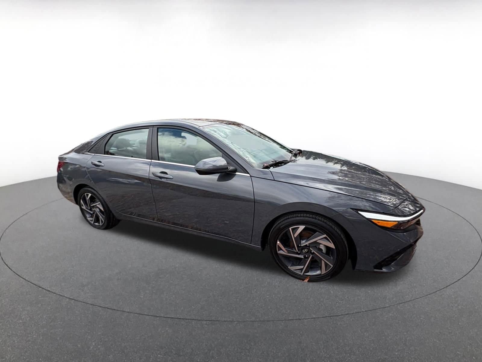 Thumbnail: 2025 Hyundai Elantra - 1