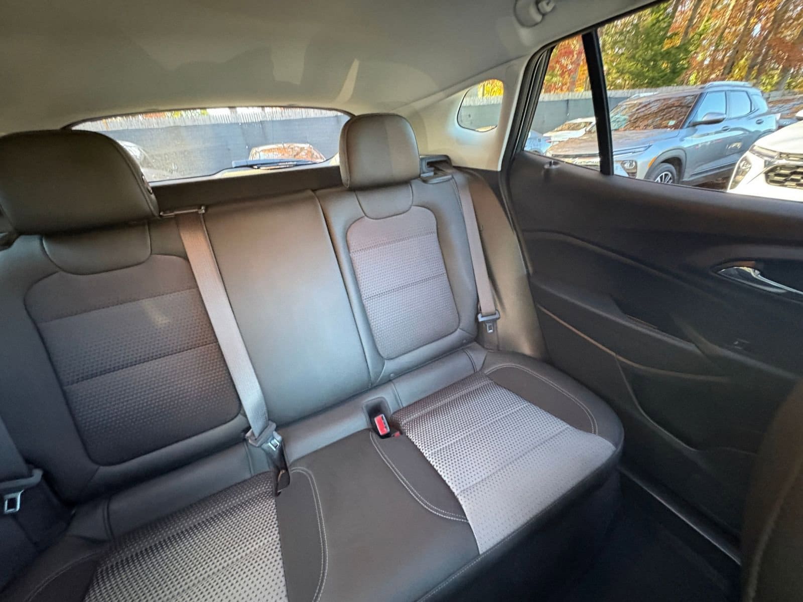 Thumbnail: 2025 Chevrolet Trax - 33