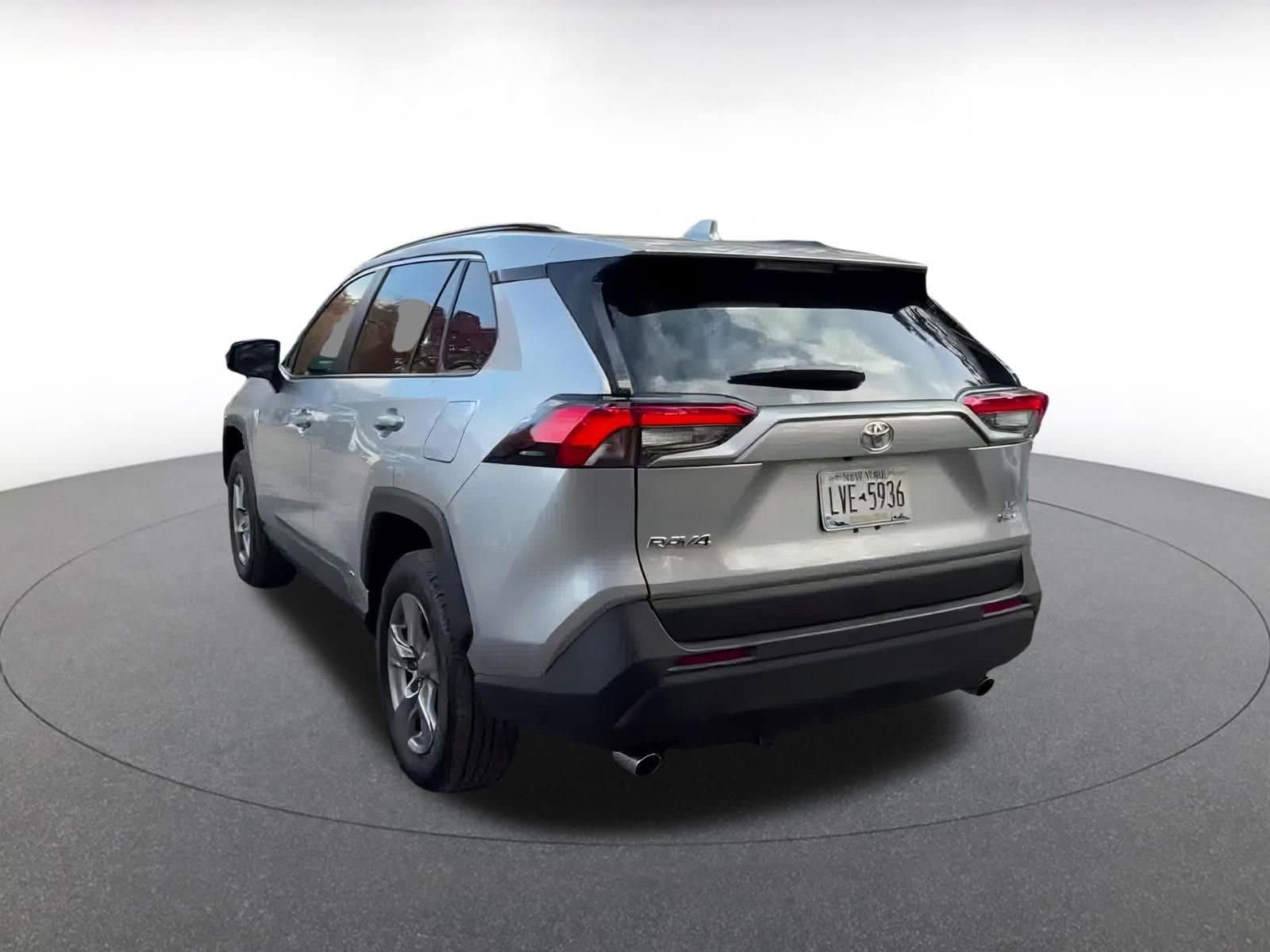 Thumbnail: 2025 Toyota RAV4 - 11