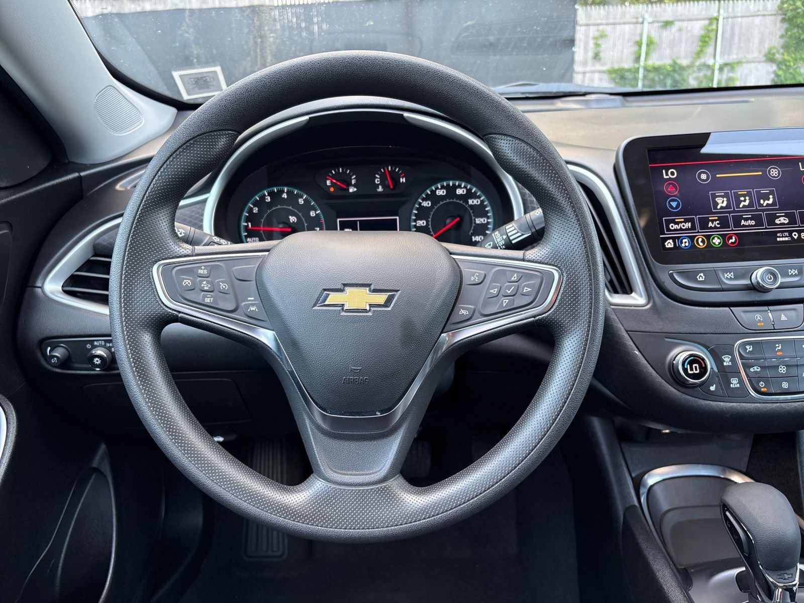 Thumbnail: 2024 Chevrolet Malibu - 17