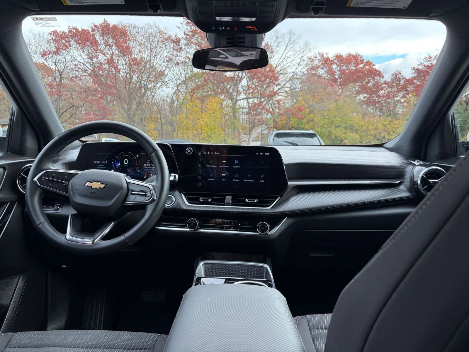 Thumbnail: 2025 Chevrolet Equinox - 32